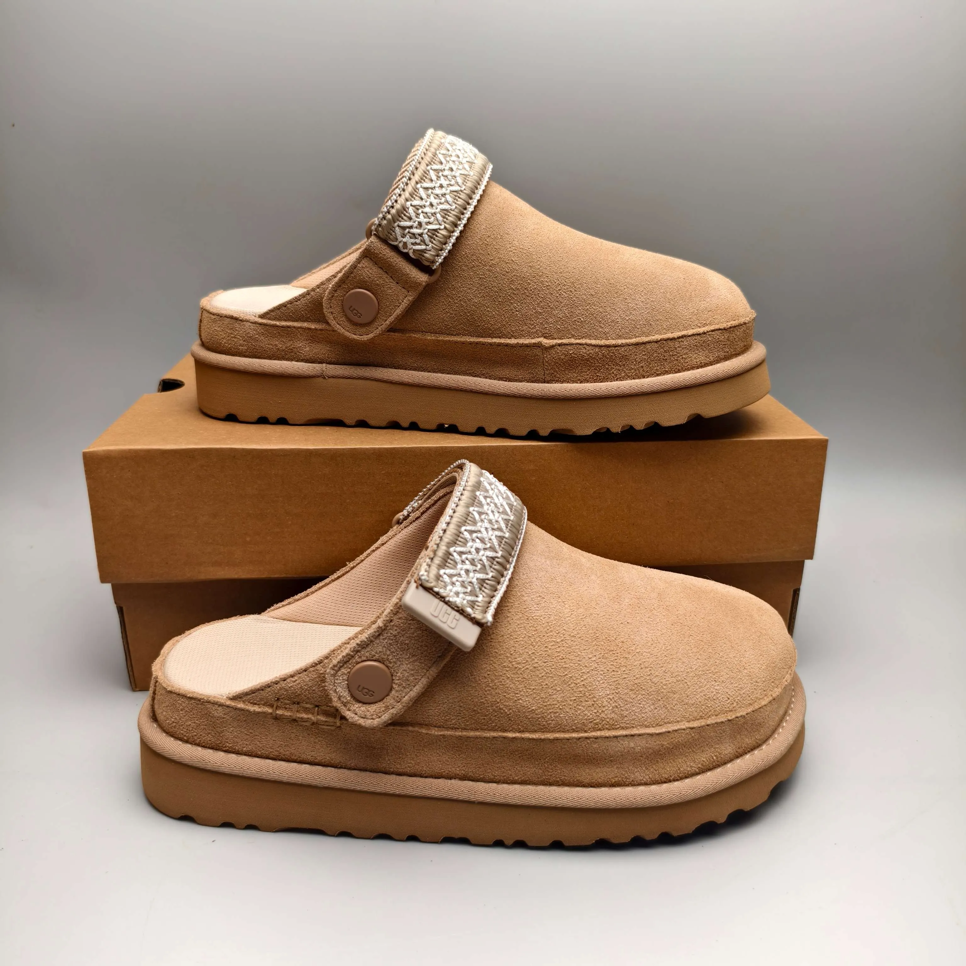 💰440 UGG sheepskin all-in-one snow boots 7710 new fall slip-on sandals Color: Sand Size: 35-41